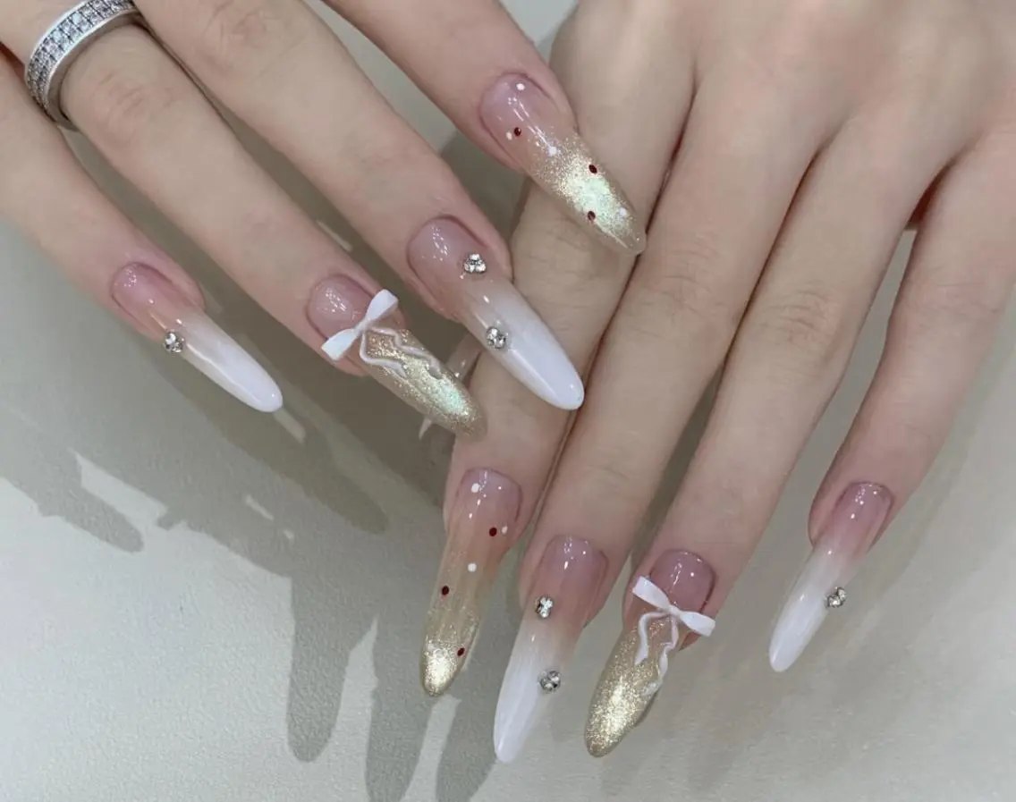 ネイル ハンドネイル 🎀 KiKi_nailのネイルデザイン