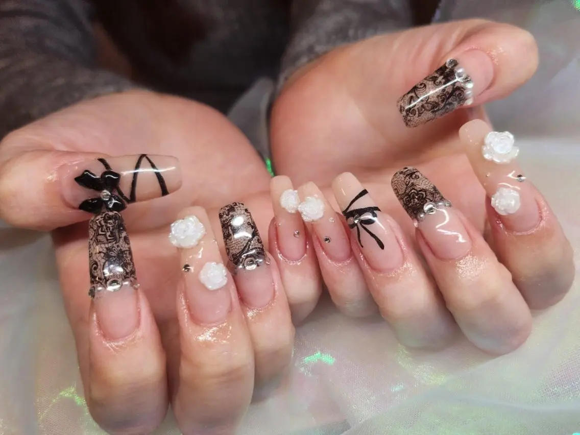 ネイル ハンドネイル 💜bora .のネイルデザイン