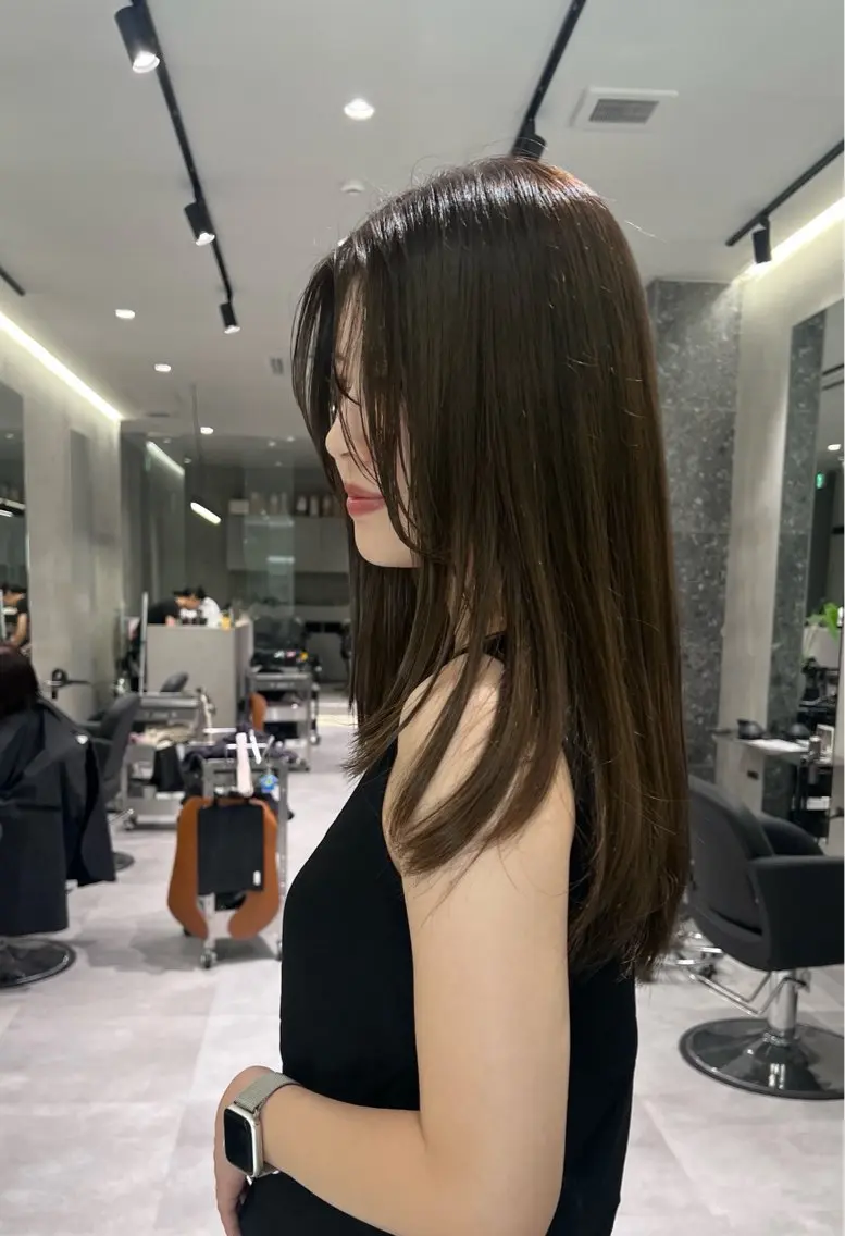 ミディアム カラー ベージュカラー 透明感カラー オリーブベージュ ヘアカラー H.MEINA ／BECK神戸のヘアスタイル