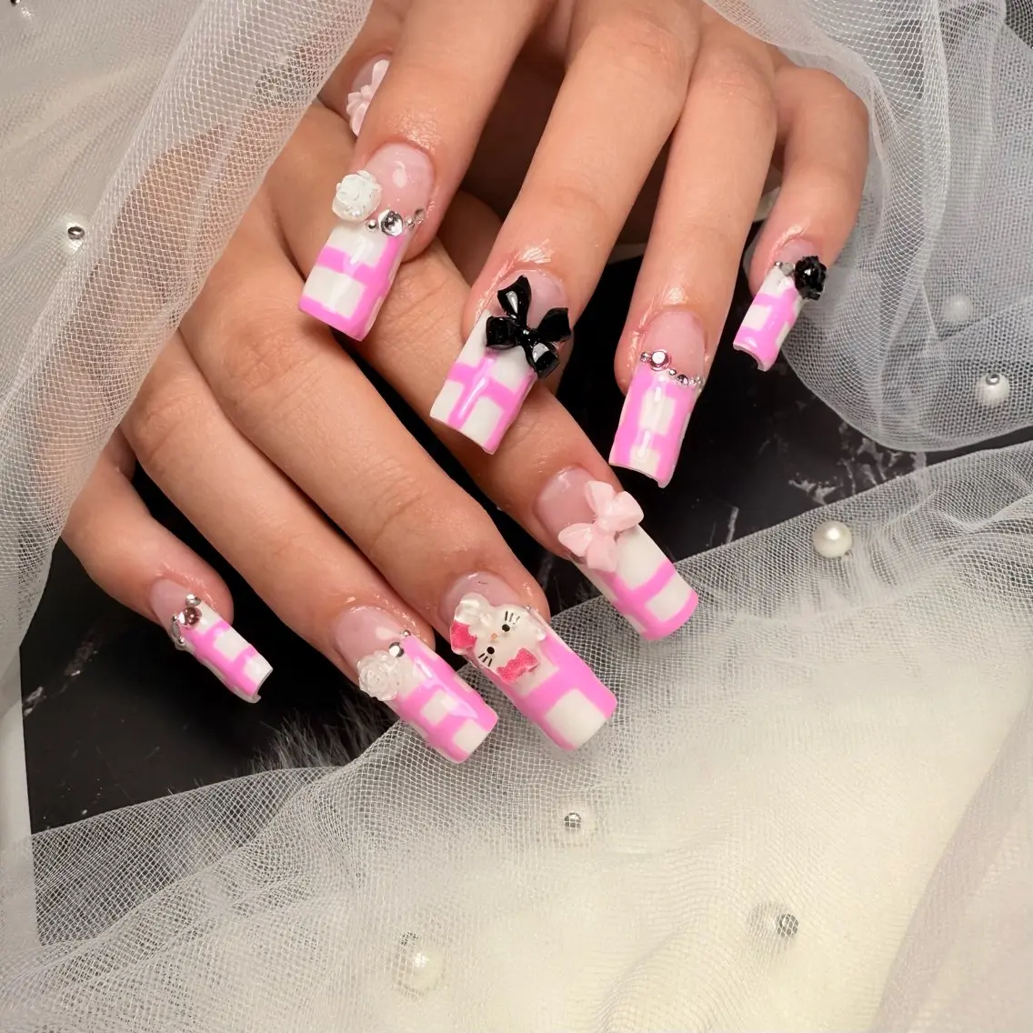 ミディアム 韓国風ヘア ハンドネイル 🌹Belle Nail🌹のネイルデザイン