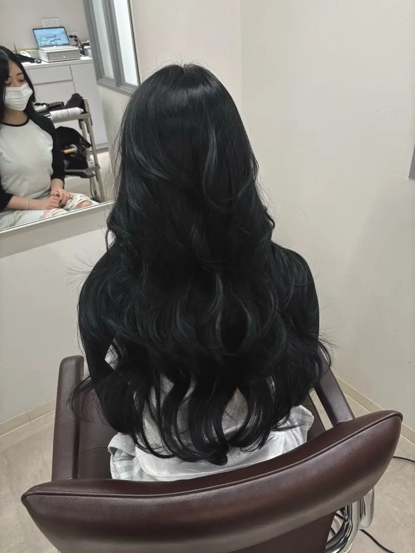 ロング カラー カット ヘアカラー トリートメント hachiyama rinaのヘアスタイル