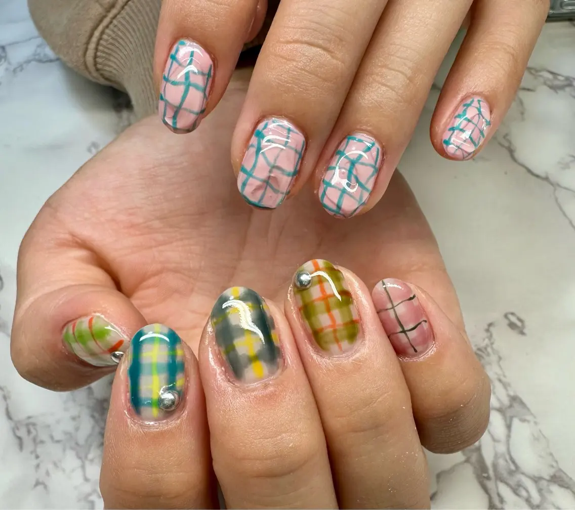 ネイル アニマル柄 チークネイル フレンチネイル キラキラネイル マグネットネイル Mai’s nailのネイルデザイン