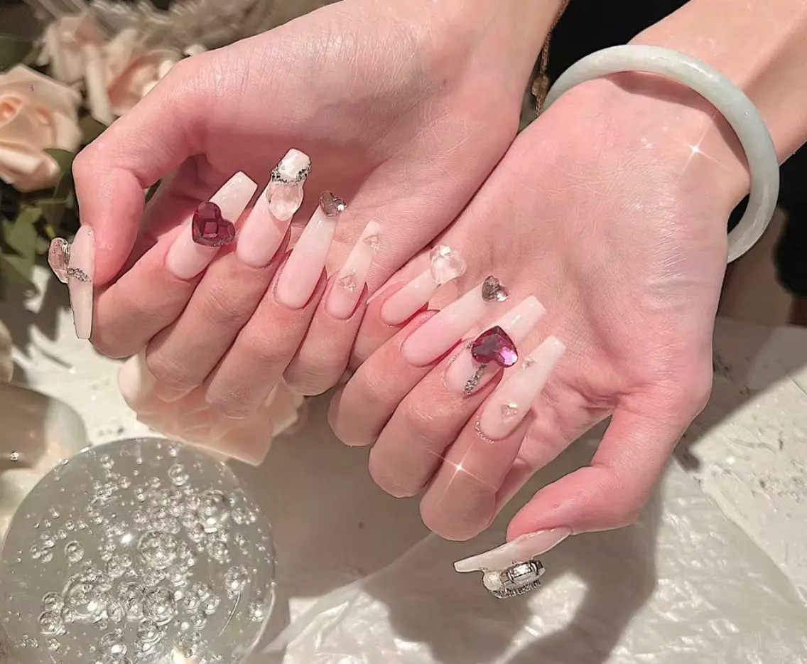 ネイル ハンドネイル 🍑 momo_nailのネイルデザイン