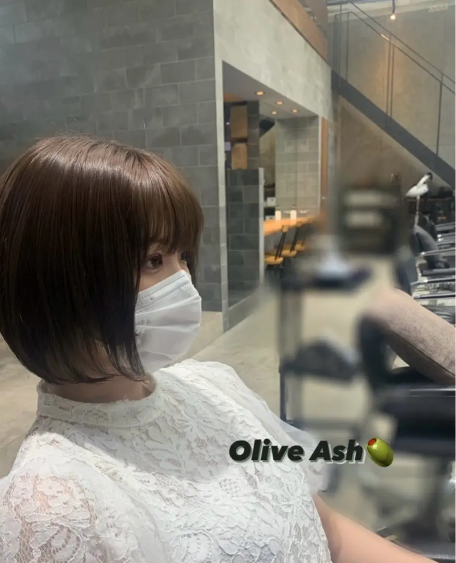 ショート カラー 吉原 美玖のヘアスタイル