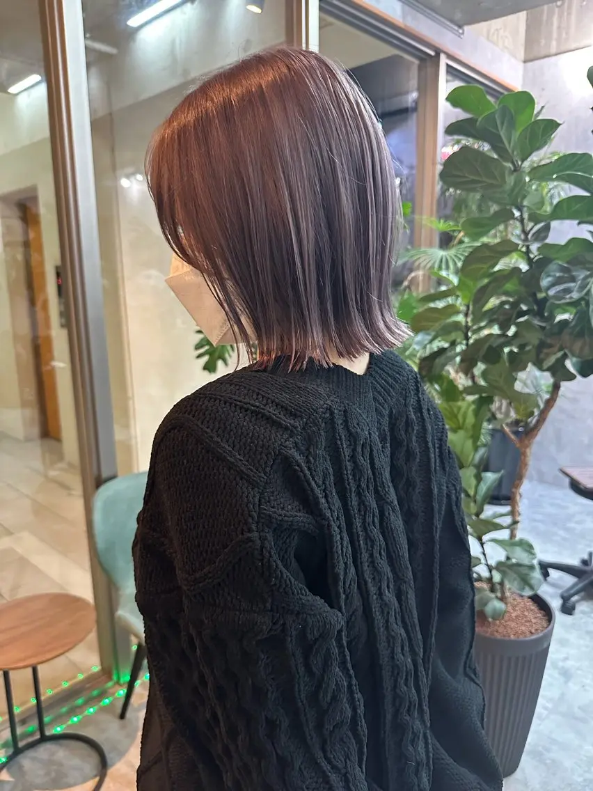 ショート 切りっぱなしボブ ショートボブ ハンサムショート 丸みショート ボブ カット ヘアカラー トリートメント モテ髪/ボブ/ショー ト/アダチフウトのヘアスタイル
