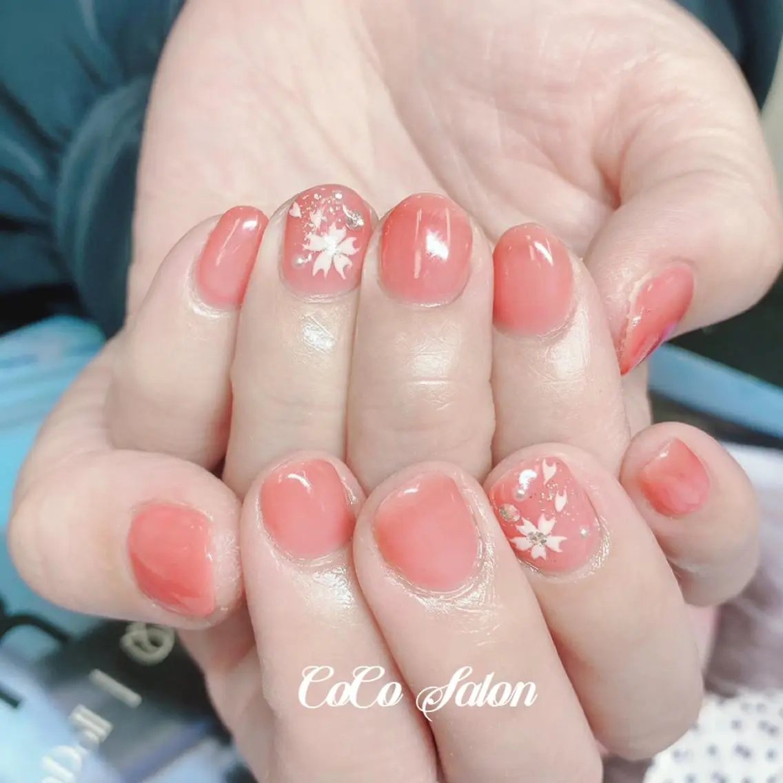 ネイル 桜ネイル 入学式 長さ出し ジェルネイル 卒業式 ハンドネイル CoCoSalon ネイル/まつ毛予約のネイルデザイン