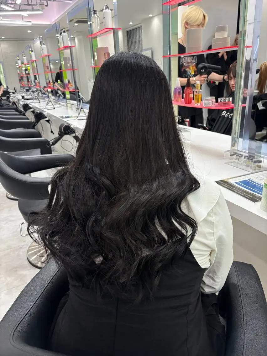ロング カラー 野口 楓華のヘアスタイル