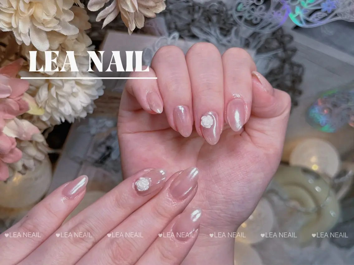 ネイル ミラーネイル Le’a NailSalonのネイルデザイン