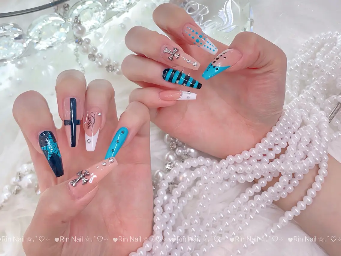 ネイル クリアネイル ドット フットネイル ジェルネイル グリーン ハンドネイル Rin Nail 新大久保店のネイルデザイン