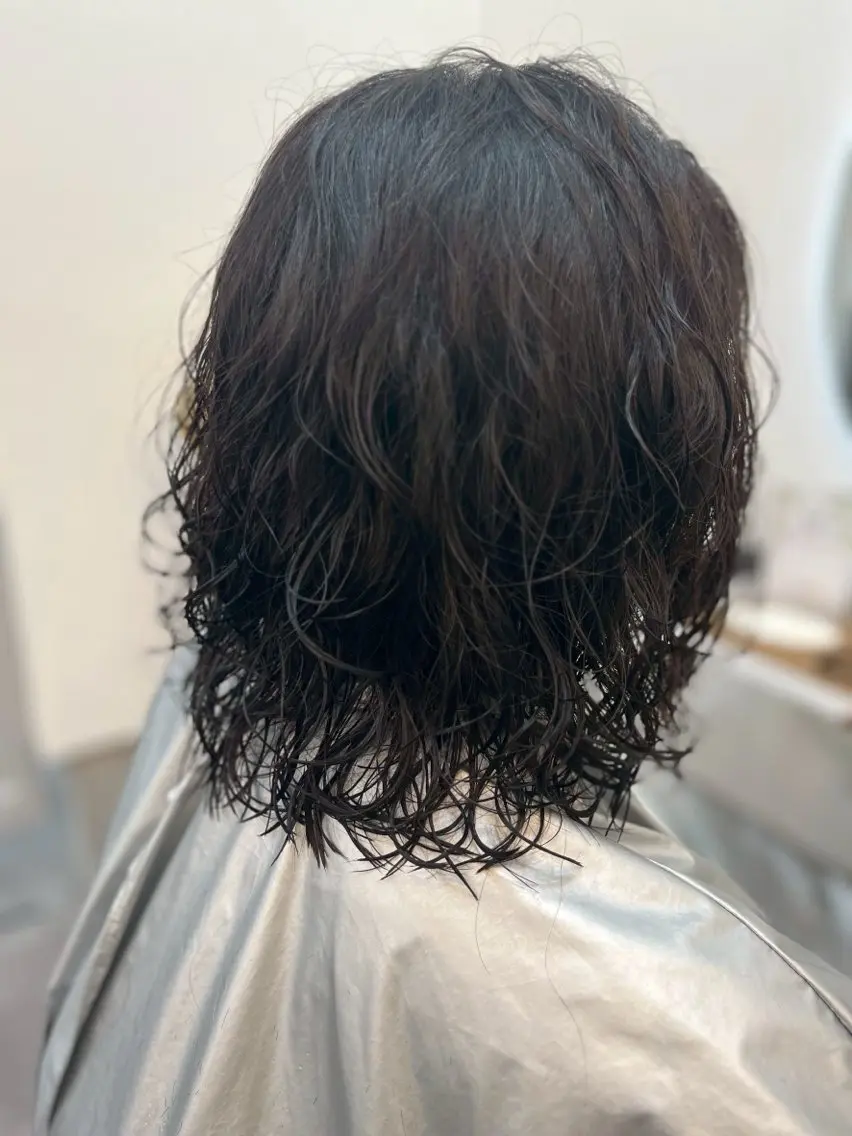 ミディアム パーマ 吉田 聖也のヘアスタイル
