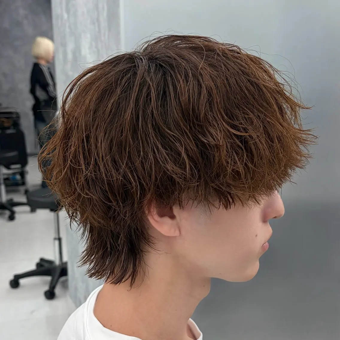 ミディアム カラー パーマ メンズ カット ヘアカラー パーマ トリートメント ʜᴀʀᴜᴋᴀ♱メンズ ウルフ/ブリーチのヘアスタイル