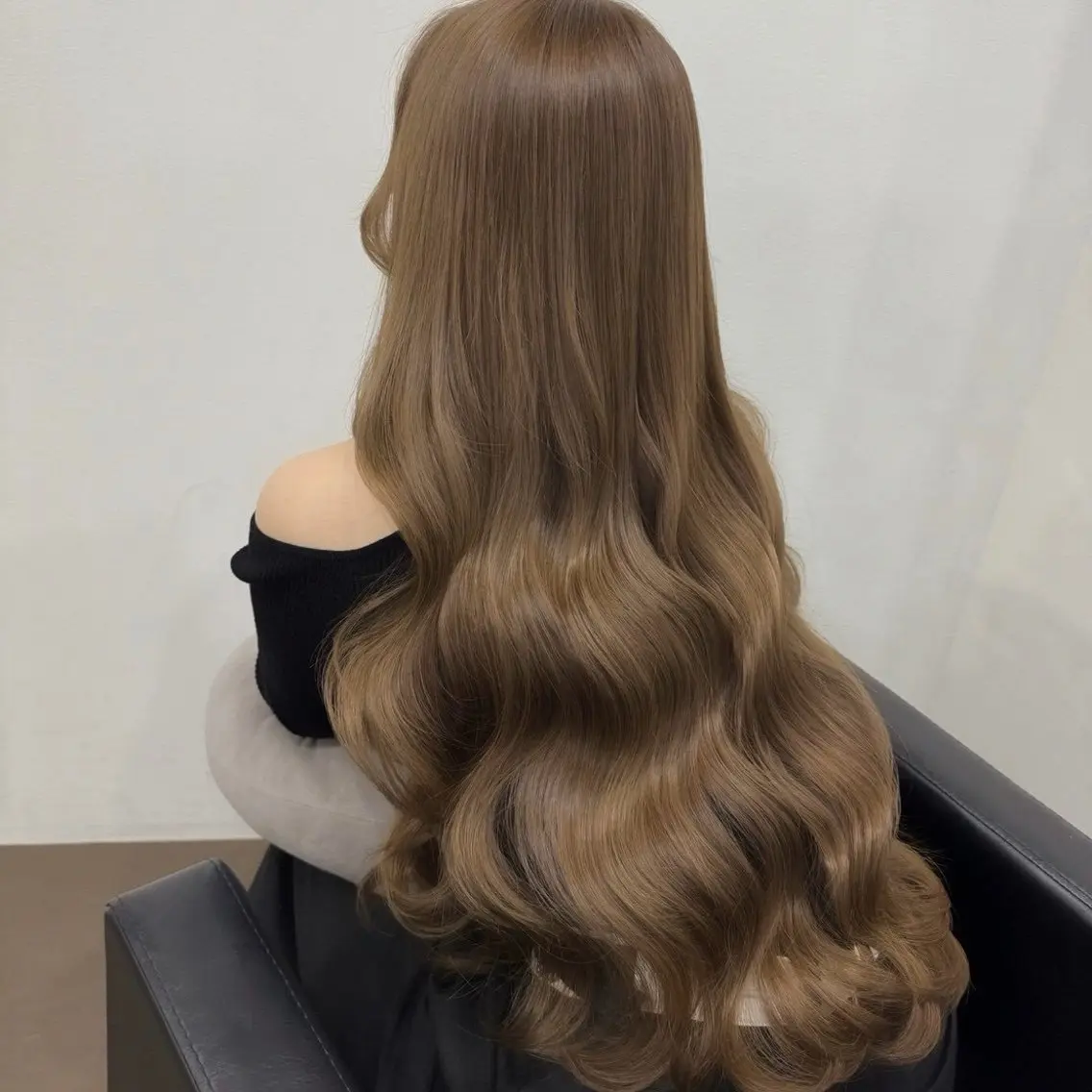 ロング カラー ベージュカラー ブリーチ ブラウンカラー 透明感カラー デザインカラー ヘアカラー トリートメント 涼星/心斎橋/艶髪 モデル様募集中👑のヘアスタイル