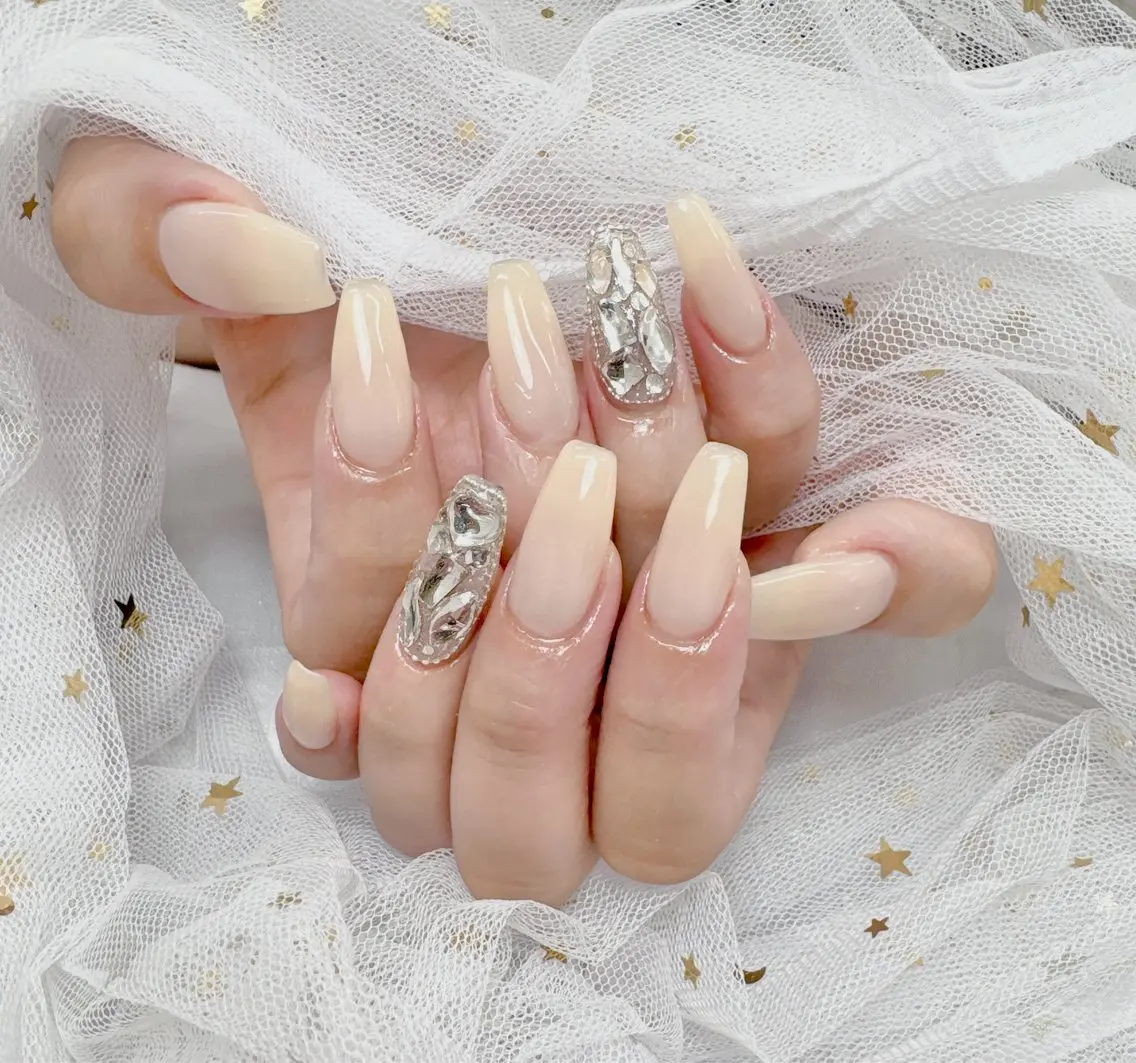 HAND▌ワンカラー+600円パーツ/埋め尽くし2本(チェン無し)の写真