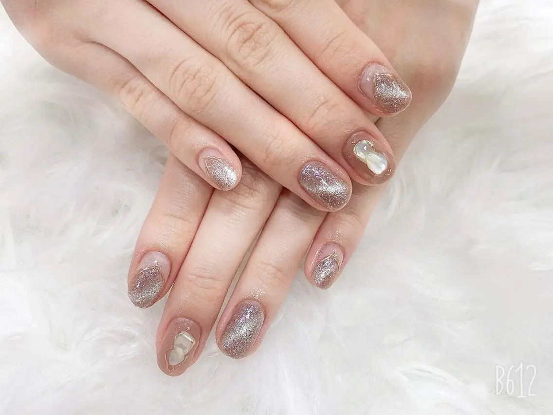 ネイル Elegantトウ ショウレイのネイルデザイン