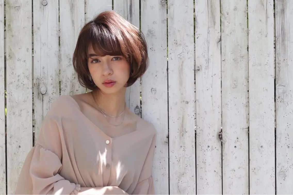 ショート カラー 小島 侑衣のヘアスタイル