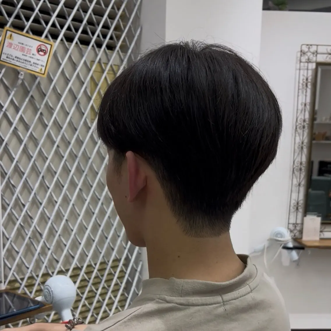 ミディアム メンズ カット MAHIRU🤍 艶髪・ストレート🫧のヘアスタイル
