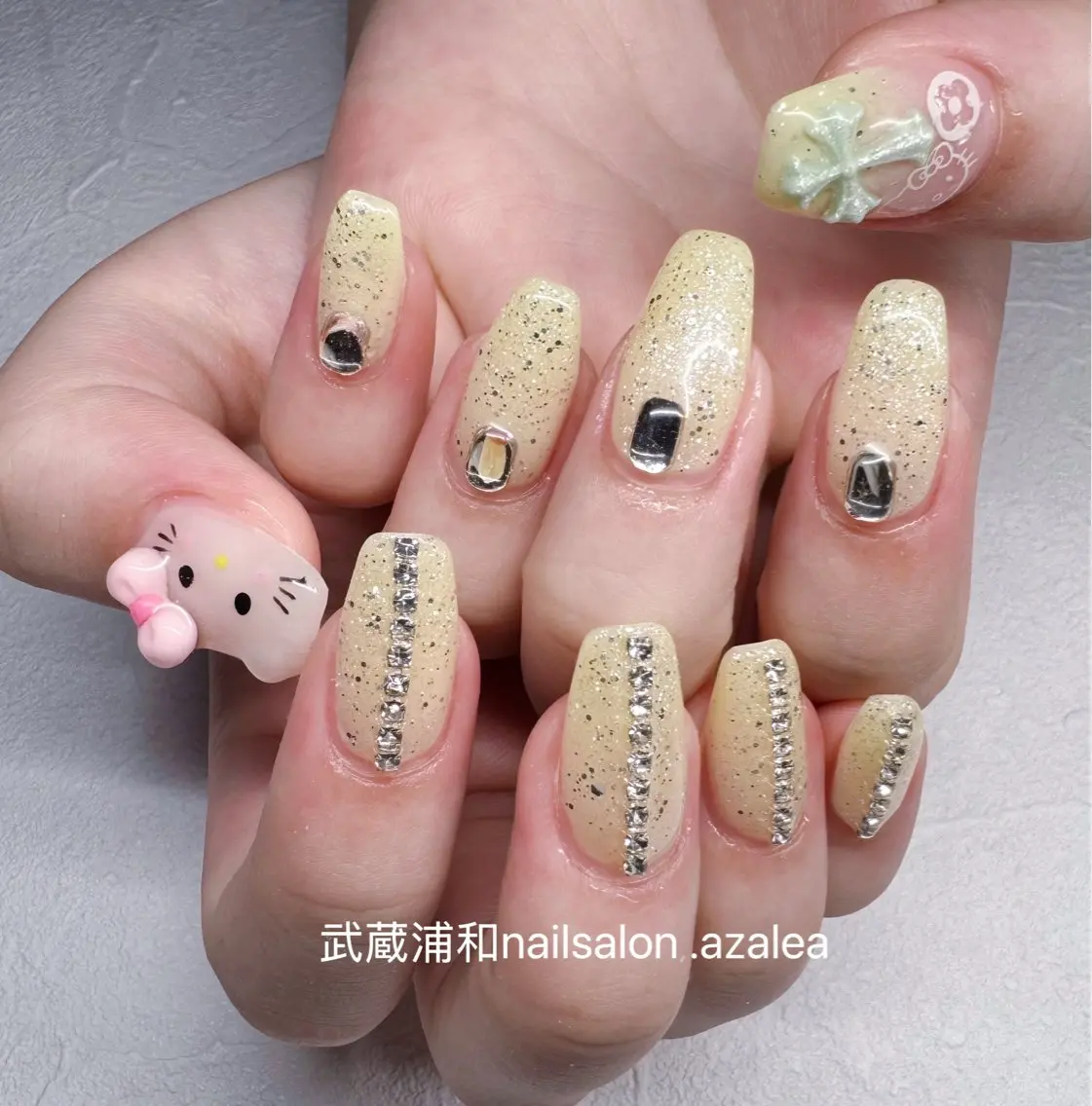 ネイル ハンドネイル R inのネイルデザイン