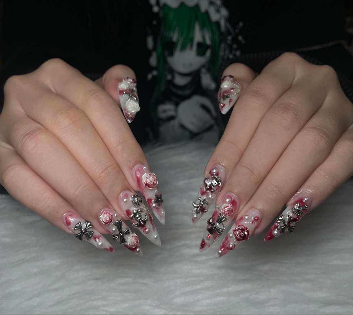 ネイル チークネイル ドット フレンチネイル グラデーション ハロウィン Kanao_ CloudyChanのネイルデザイン