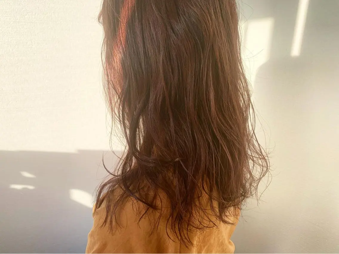 ミディアム カラー ダブルカラー ヘアカラー トリートメント 【Uneユヌ】菊地 春那のヘアスタイル