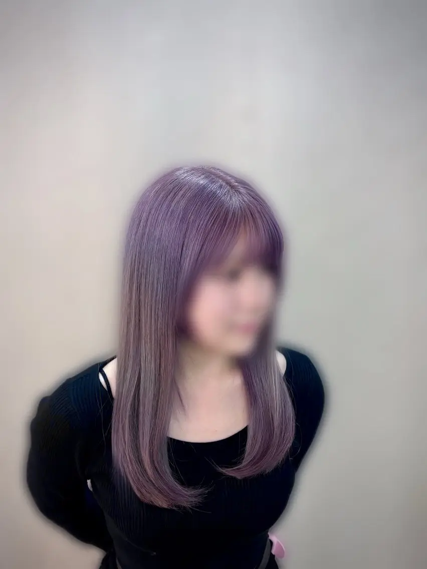 ロング カラー ブリーチ カットモデル募中✨️ 細田舞乃のヘアスタイル