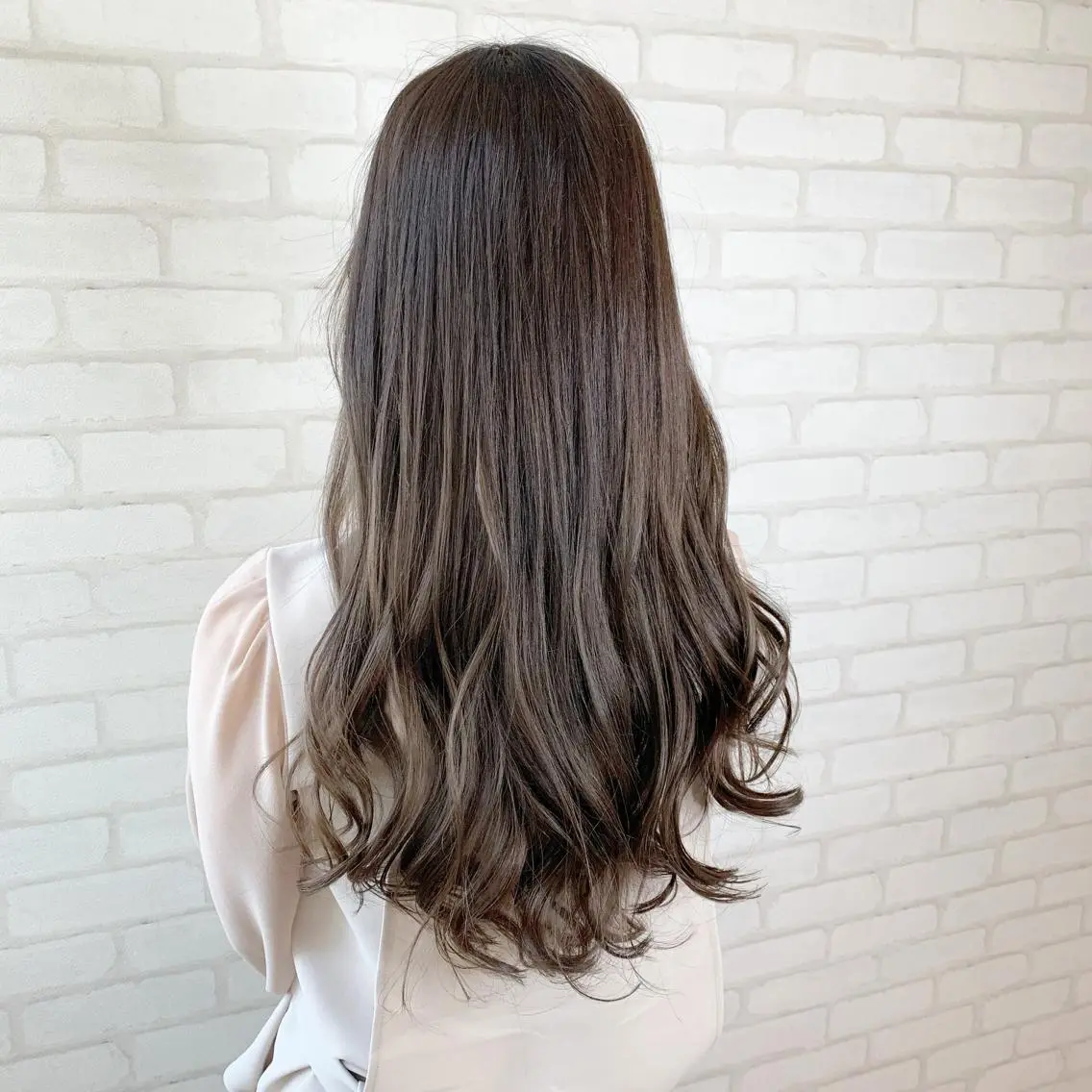 ロング カラー ヘアアレンジ ブルーカラー ブルージュ 透明感カラー グラデーションカラー グレージュ ✨艶髪✨透明感✨ 山内大樹のヘアスタイル