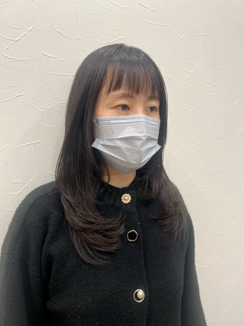 ミディアム レイヤーカット 疋田 伽菜子のヘアスタイル