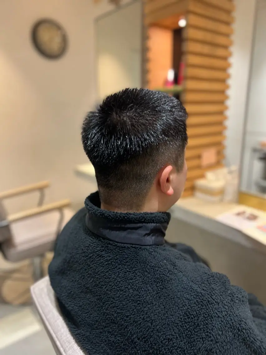メンズ 小嗣 篤輝のヘアスタイル