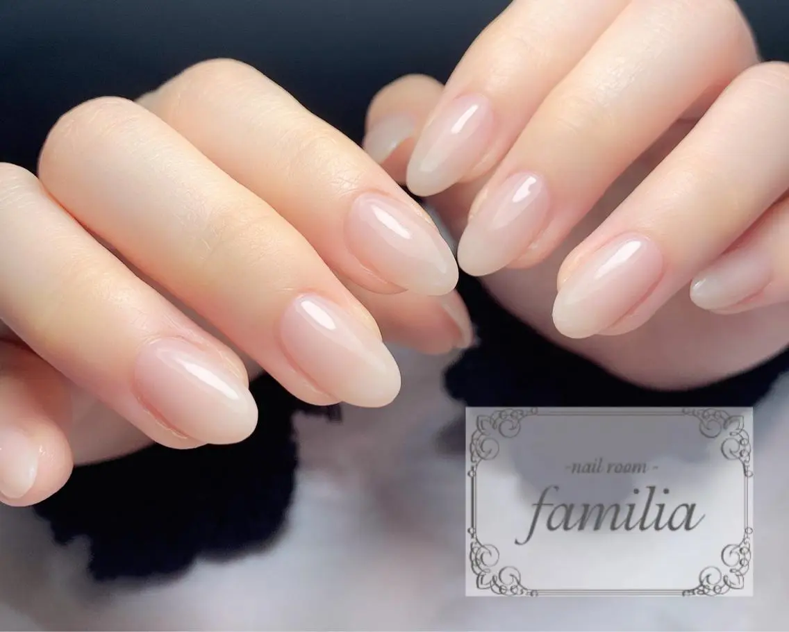 ネイル ハンドネイル -nailroom- familiaのネイルデザイン