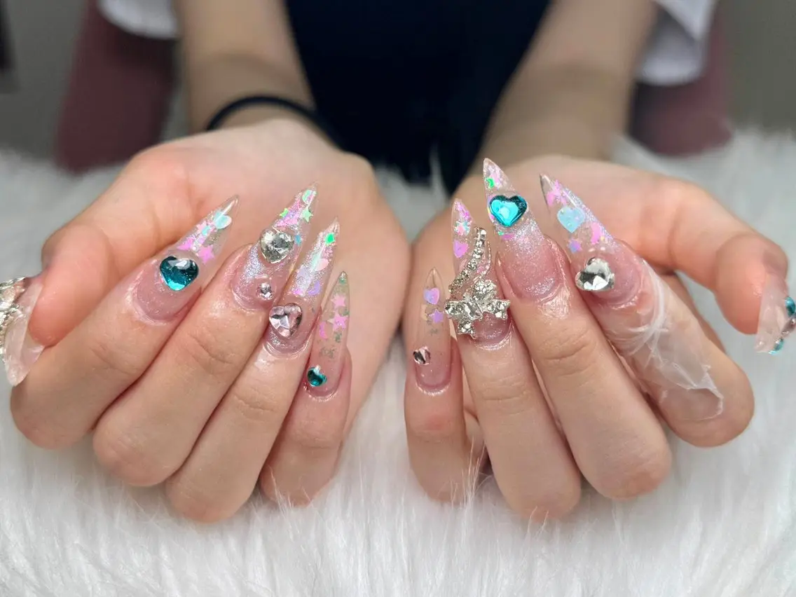 ネイル アートネイル ボルドー フレンチネイル ジェルネイル 氷ネイル・うるうるネイル ハンドネイル Yuki nail salon Anのネイルデザイン