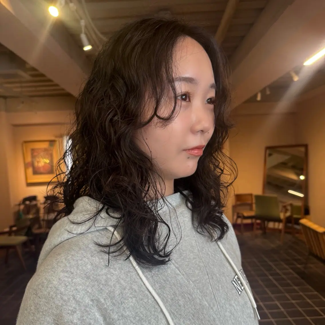 ミディアム カラー パーマ こはる／ハードパーマ /癖毛風パーマ🧃のヘアスタイル