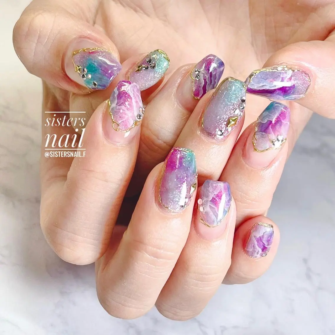 ネイル アートネイル フレンチネイル グラデーション キラキラネイル ミラーネイル sisters nail.fのネイルデザイン