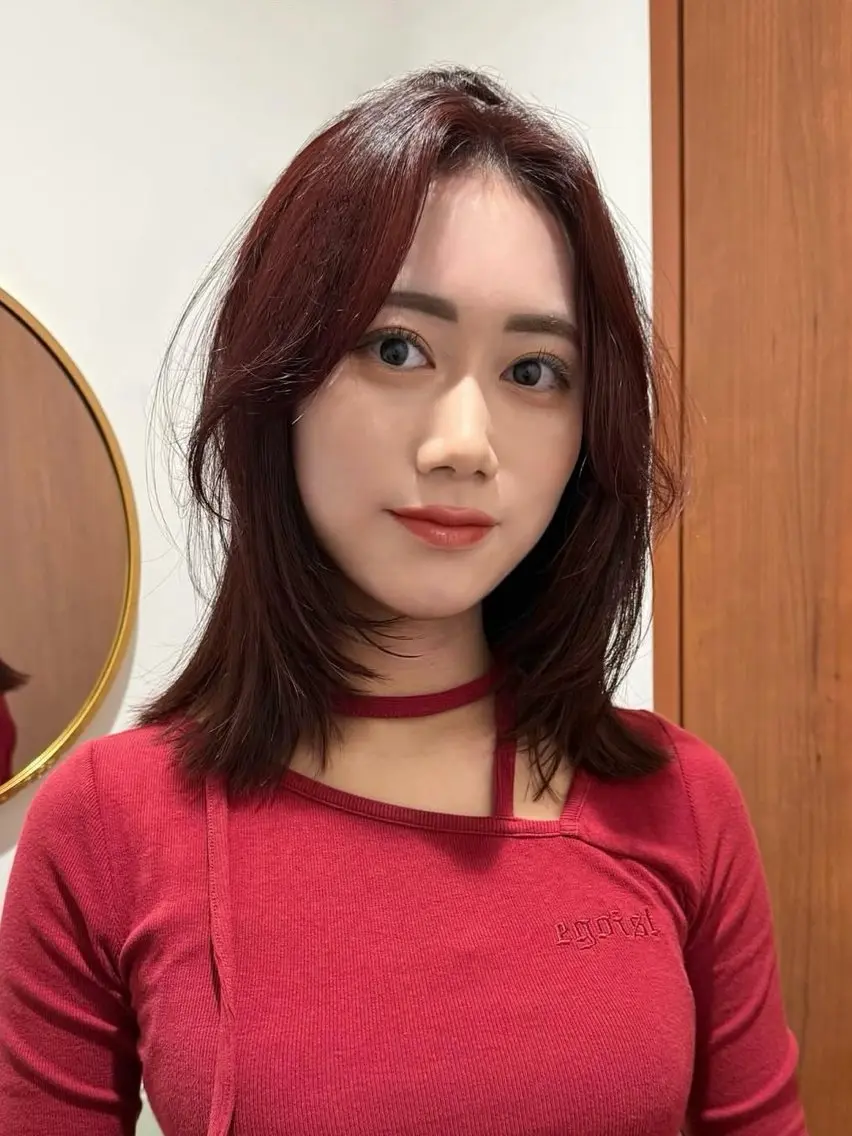 ミディアム カラー カット ヘアカラー トリートメント レイヤーボブパーマ 暖色カラーayuのヘアスタイル