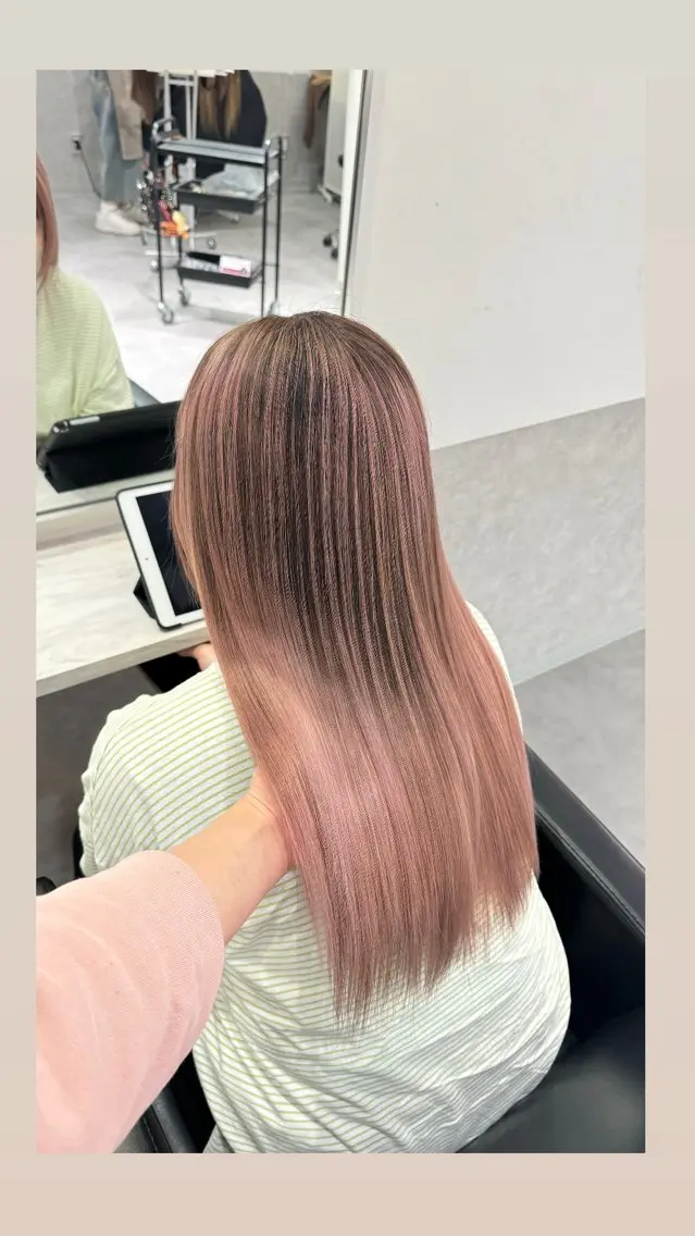 ロング カラー バレイヤージュ ピンクカラー レイヤーカット yume🦋/ CIERA南船場のヘアスタイル