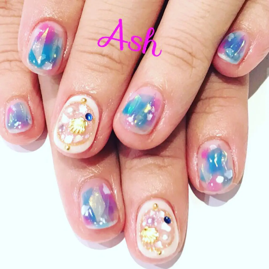 ネイル 🩵NORIKO 上品ネイルが得意🩵のネイルデザイン
