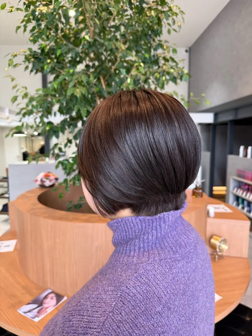 ショート カラー アッシュ アッシュグレー アッシュグレージュ グレージュ ハイライトカラー カット ヘアカラー ayaka |トレンドヘアのヘアスタイル