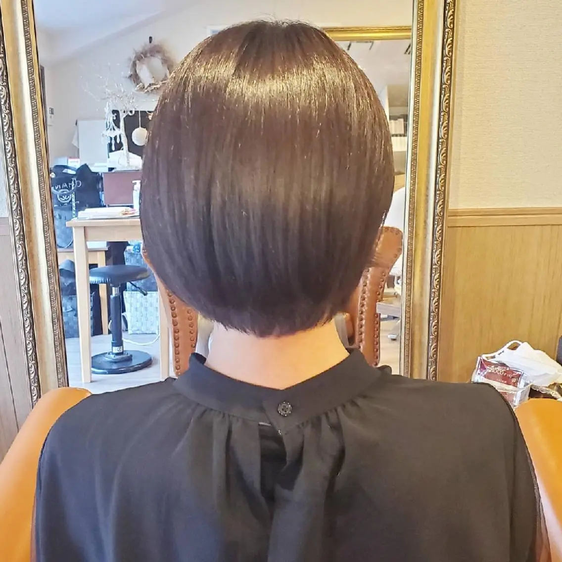 ショート カラー アディクシーカラー ブリーチ イルミナカラー 外国人風カラー トリートメント カット ヘアカラー トリートメント spa hair ark 富井直美のヘアスタイル