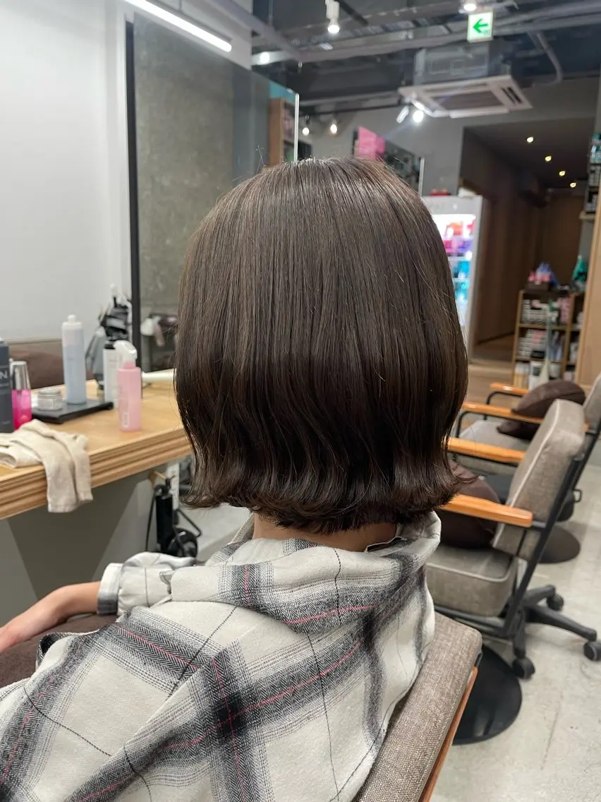 ショート カット ヘアカラー トリートメント かめい りなのヘアスタイル