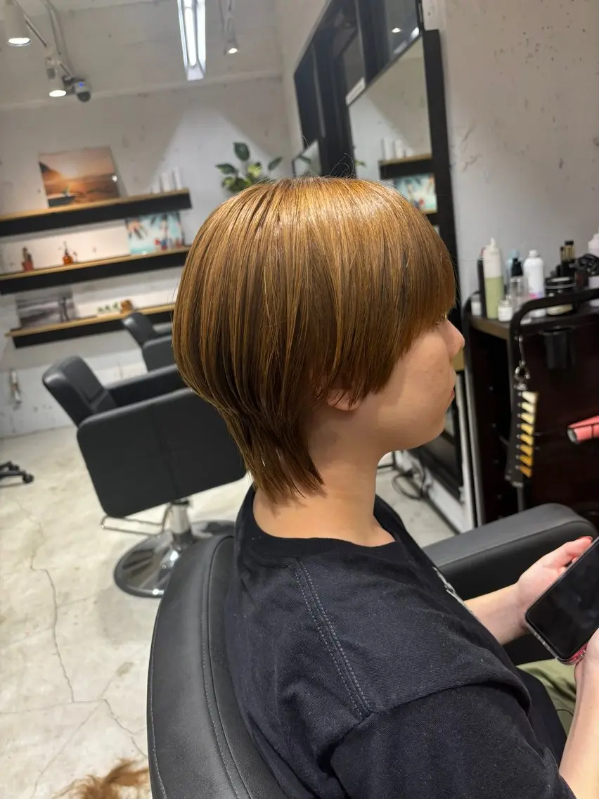 ショート カラー ブリーチ ダブルカラー ブリーチなしカラー ヘアカラー トリートメント ✨髪質改善ストレート ×ミニボブ✨萩原 翼のヘアスタイル
