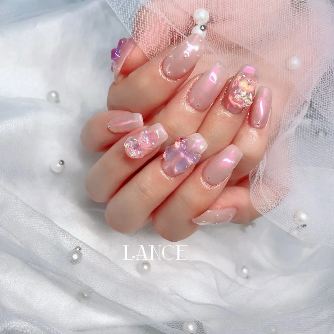 ネイル オーロラネイル フレンチネイル グラデーション キラキラネイル 韓国ネイル Lance nailのネイルデザイン
