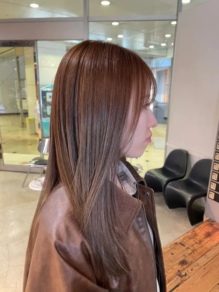 セミロング カラー ブリーチ 透明感カラー ヘアカラー トリートメント 🪿透明感/艶カラー ﾜﾀﾅﾍﾞｱｵｲのヘアスタイル