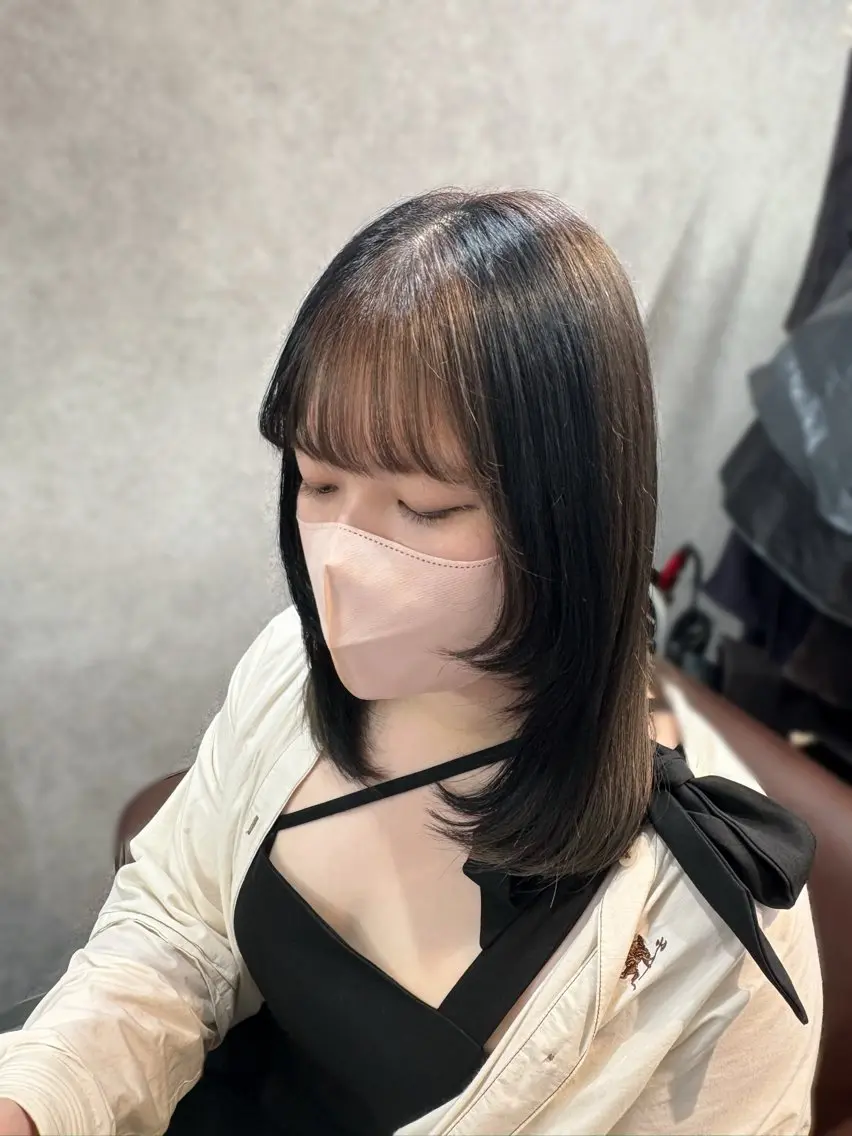 セミロング カラー ブリーチ デザインカラー グレージュ ラベンダーカラー ラベンダーグレージュ カット 赤羽Gardenia 🌸ayame🌸のヘアスタイル