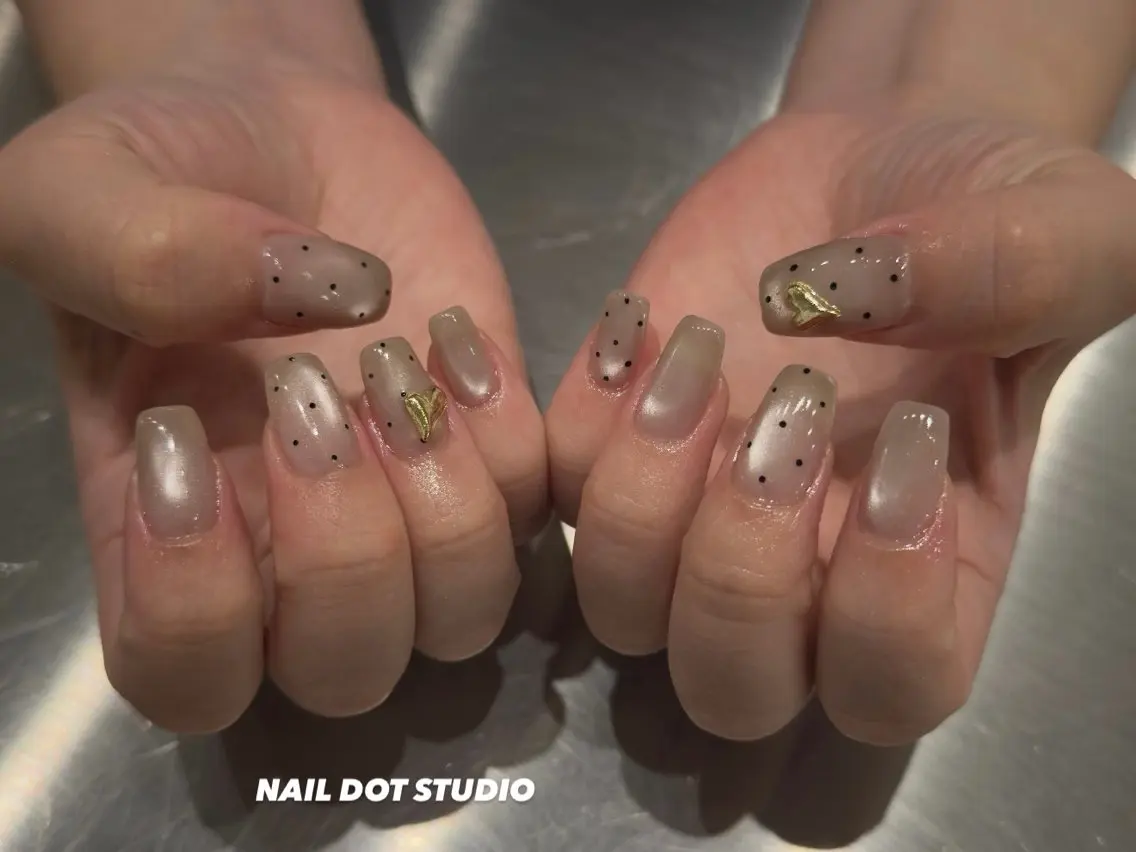 ネイル ハンドネイル NAILDOTSTU DIO SEINAのネイルデザイン