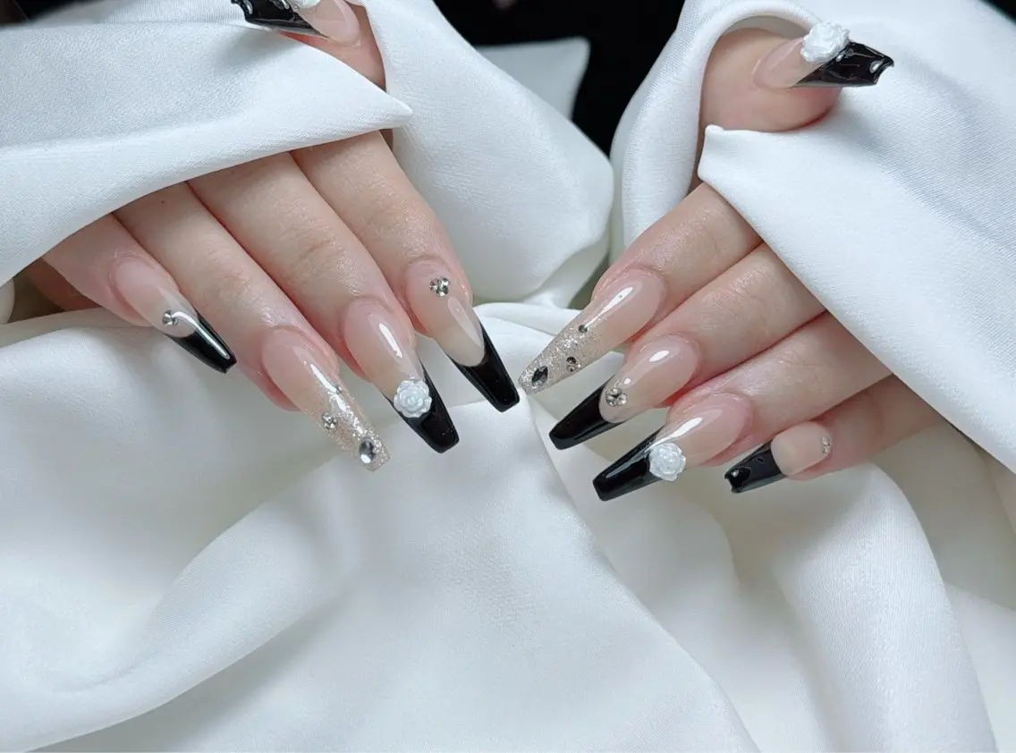 ネイル ハンドネイル Nhit Nailsのネイルデザイン