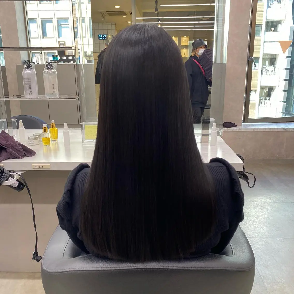 セミロング カラー パーマ ヘアアレンジ メンズ キッズ ネイル マツエク・マツパ アイブロウ 韓国系🇰🇷🩶 艶暗髪/MEIのヘアスタイル