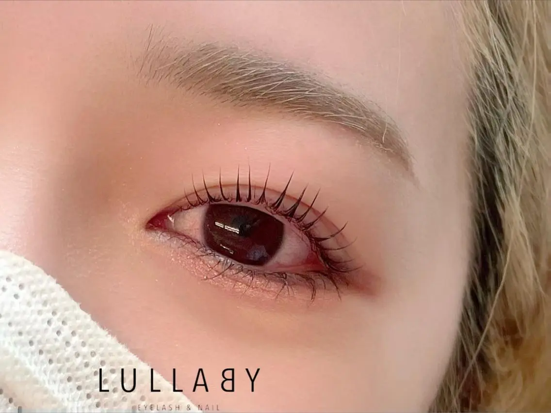 アイブロウ LULLABY  三軒茶屋店のネイルデザイン