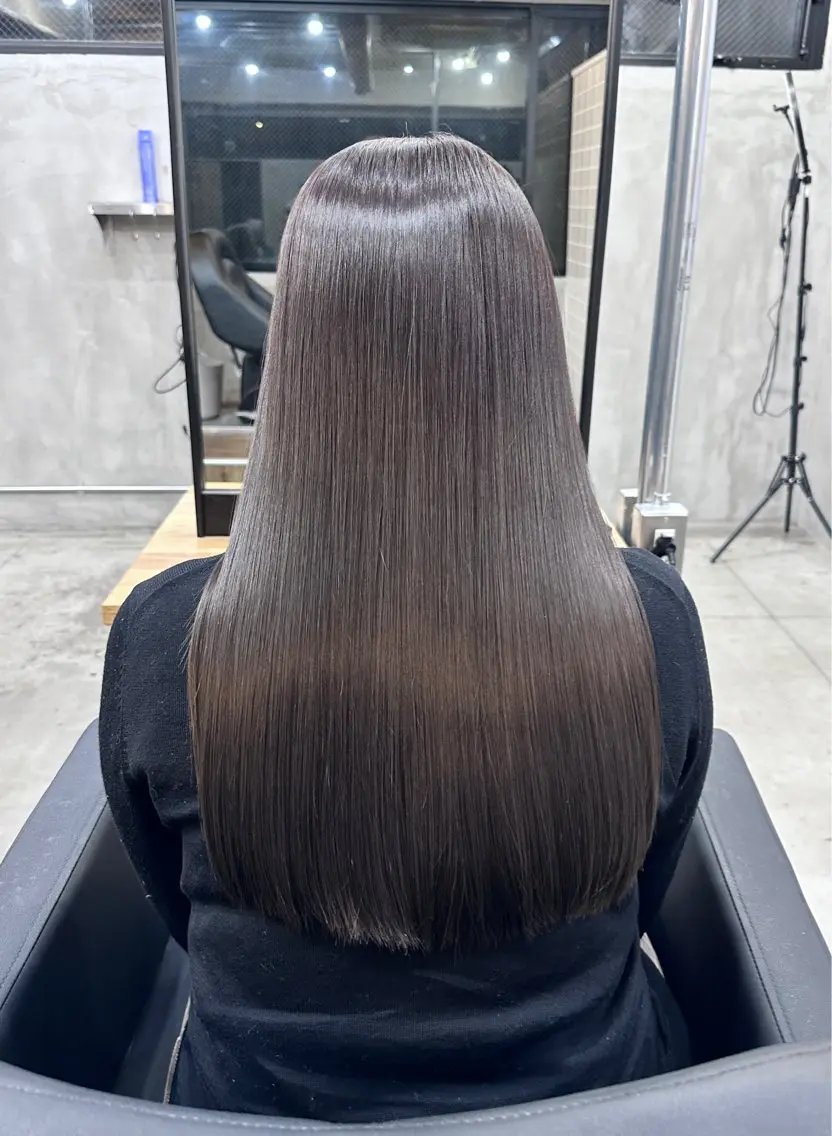 期間限定40%OFF！低ダメージ美髪矯正＋カラー＋トリートメント✨の写真