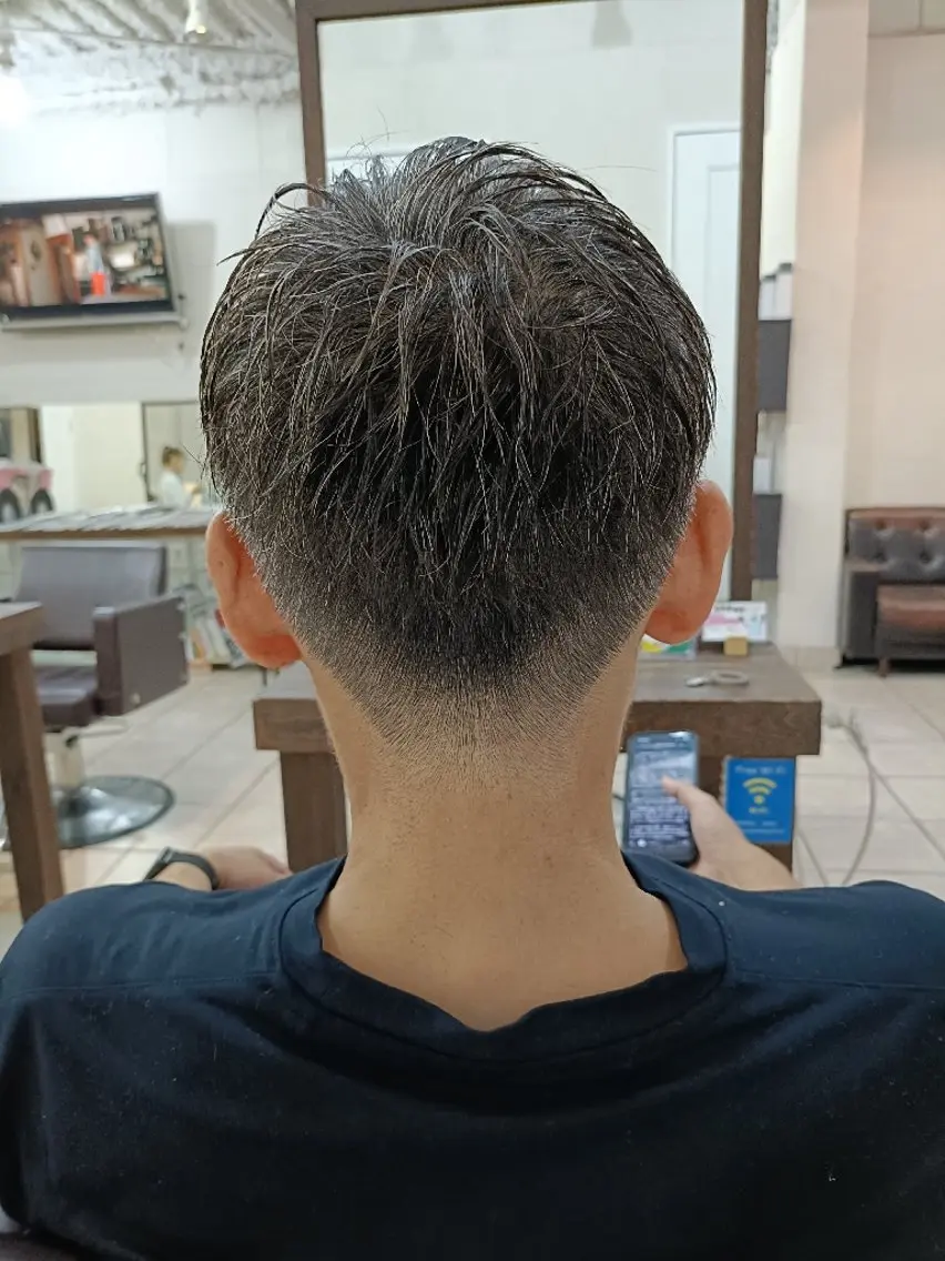 ショート 勝連 利恵のヘアスタイル