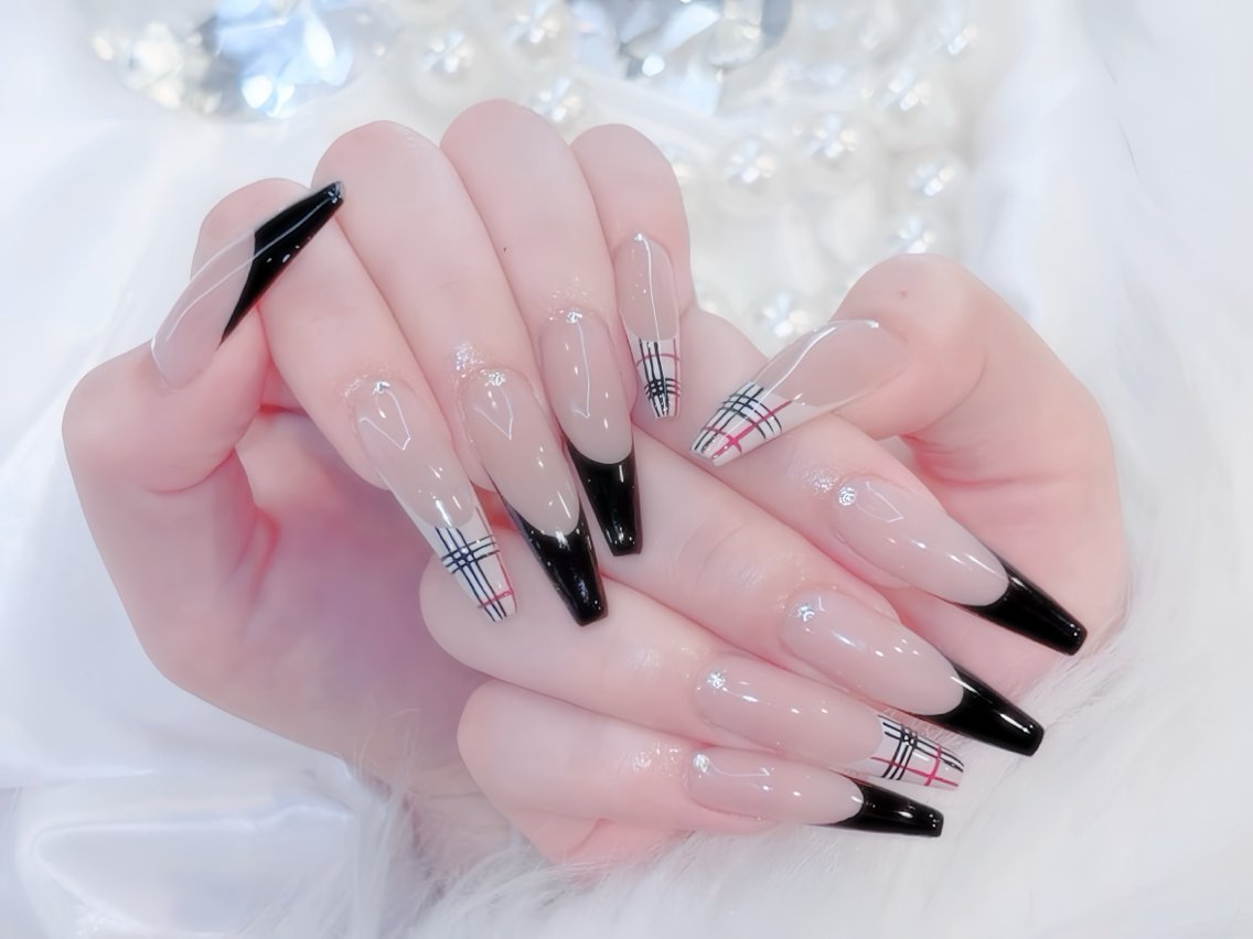 ネイル アニマル柄 べっ甲ネイル ブルー ボルドー ブラウン ハンドネイル Rin Nail 新大久保店のネイルデザイン