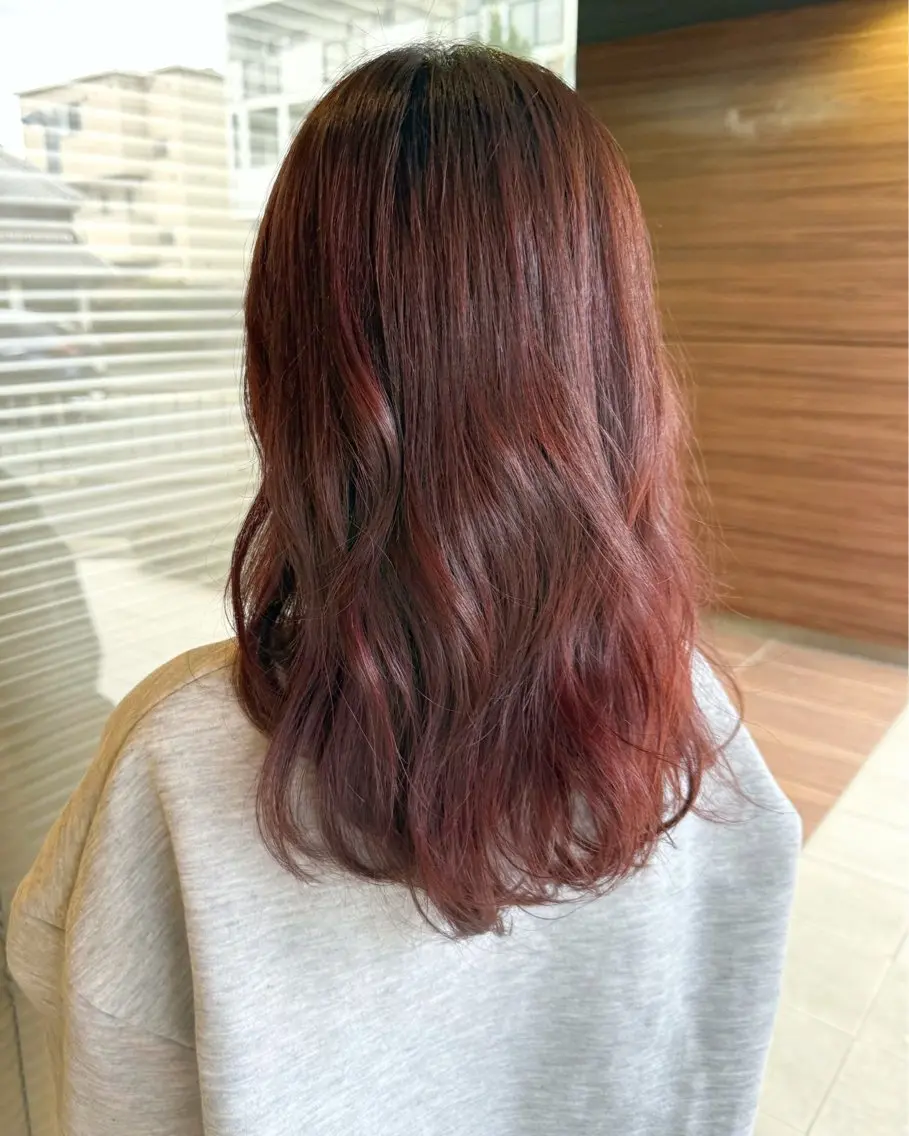 セミロング カラー 甲斐 千尋のヘアスタイル