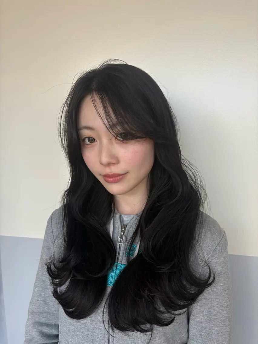 セミロング ヘアカラー 鈴木 美由華/透明感/岡崎のヘアスタイル